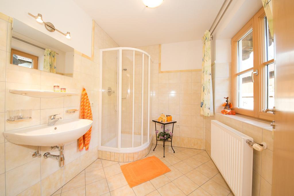 Bio-Bauernhof Einberghof Apartment Pfarrwerfen Phòng bức ảnh