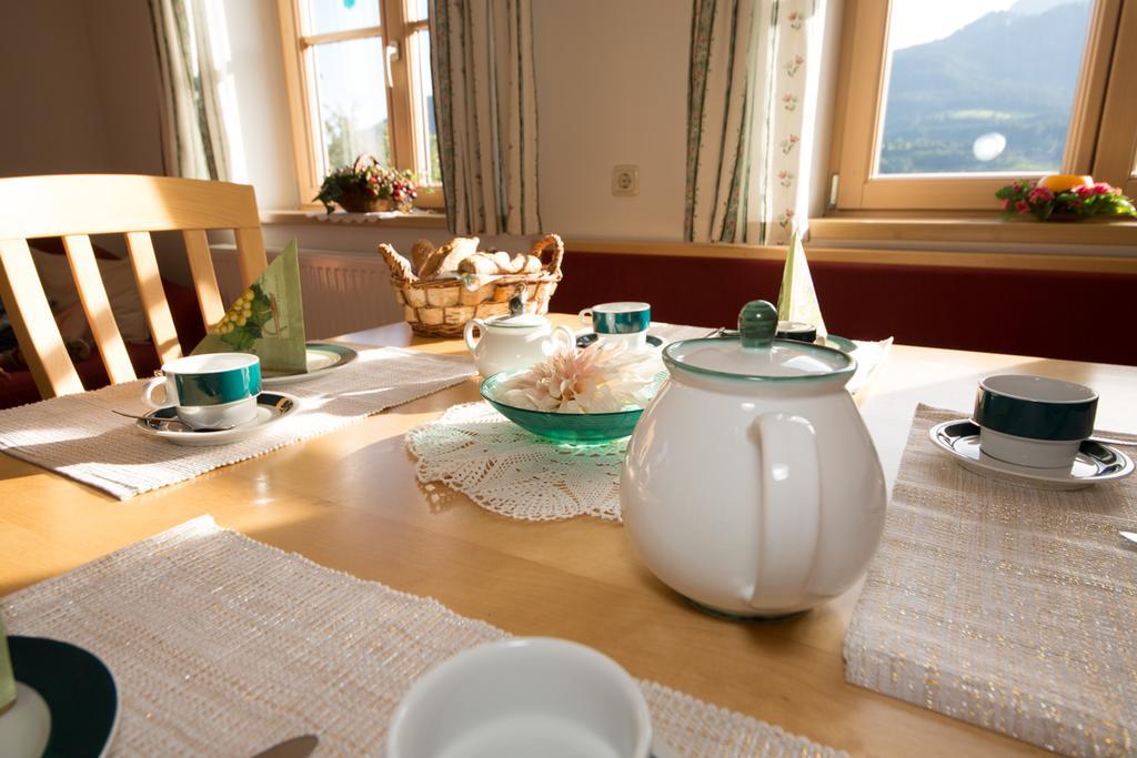 Bio-Bauernhof Einberghof Apartment Pfarrwerfen Ngoại thất bức ảnh