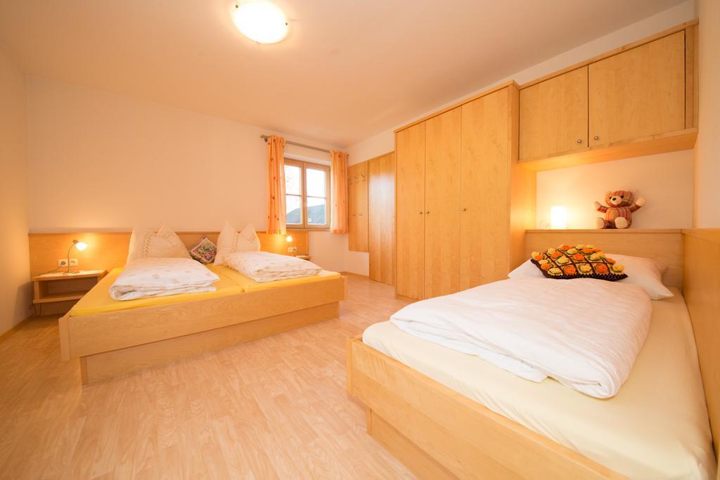 Bio-Bauernhof Einberghof Apartment Pfarrwerfen Phòng bức ảnh